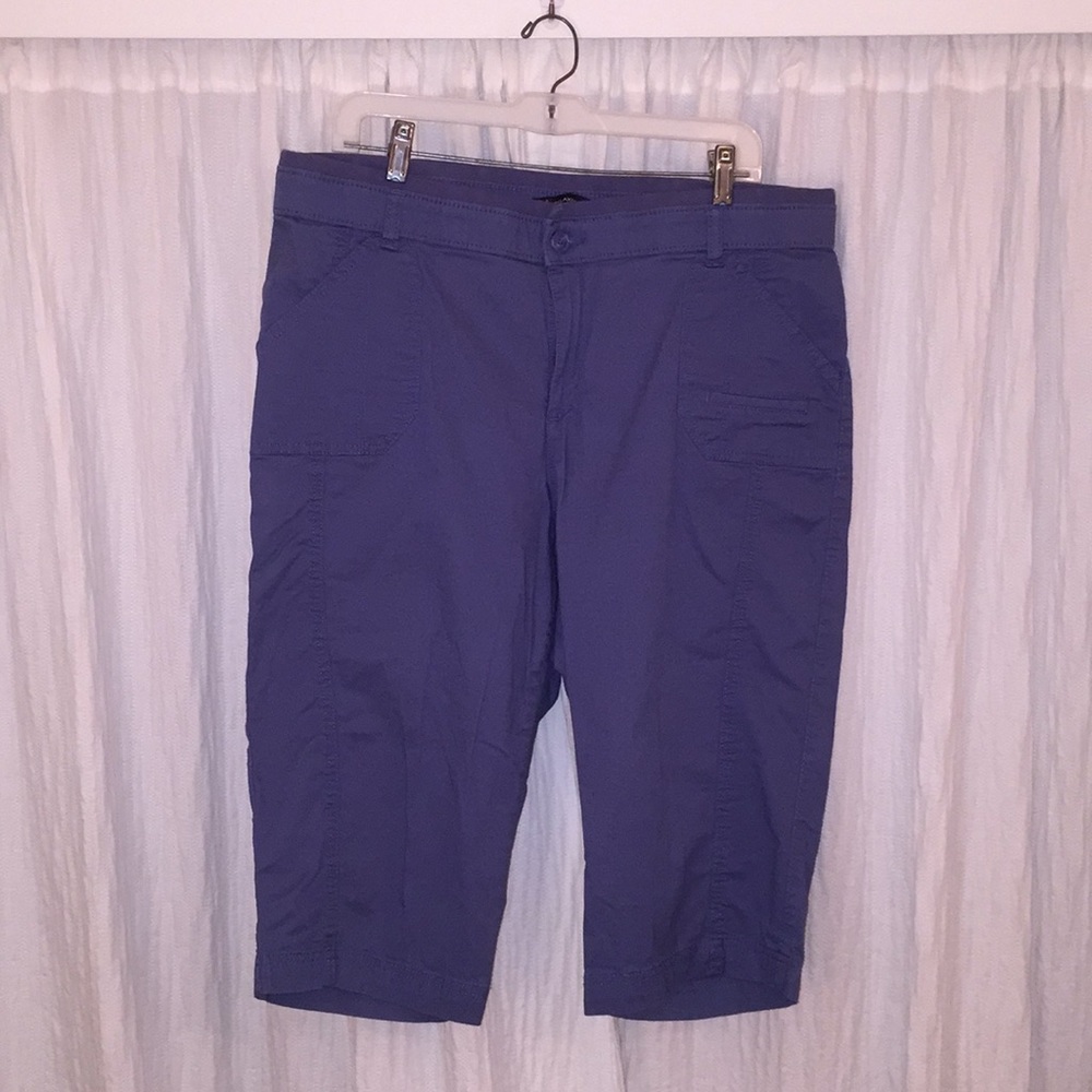 Lee Relaxed Fit Bermuda Shorts/Capris
